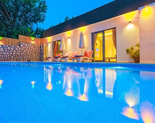 Kaş Üzümlü'de Doğa İçerisinde, Özel Havuzlu, Kiralık Villa - 3