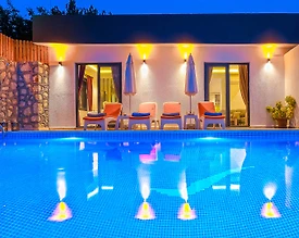 Kaş Üzümlü'de Doğa İçerisinde, Özel Havuzlu, Kiralık Villa - 2