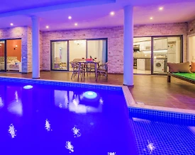 Kaş İslamlar'da Muhteşem Deniz Manzaralı, Özel Havuzlu, Kiralık Villa - 3