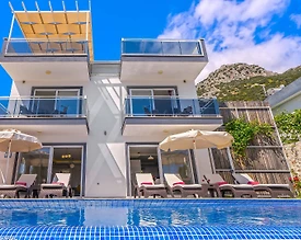 Kaş İslamlar'da Nefes Kesen Deniz Manzaralı, Özel Havuzlu, Lüks Villa - 2