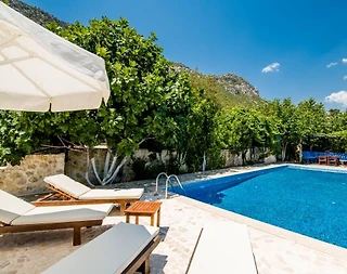 Kaş Bezirgan'da Doğa ile Baş Başa, Bahçe ve Köy Manzaralı, Kiralık Villa - 1