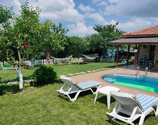 Sapanca'da Yeşillikler İçerisinde, Isıtmalı Havuzlu, 6 Kişilik Villa - 5