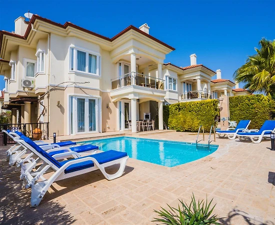 Fethiye'de Çalış Plajı'na Sıfır, Özel Havuzlu, Kiralık Villa - 1