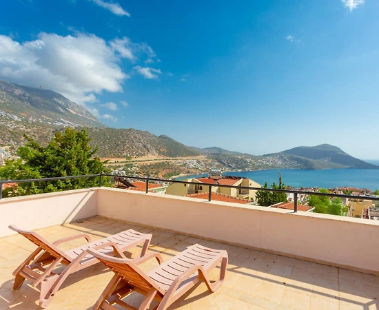 Kaş Kalkan'da Enfes Doğa Manzaralı, Özel Havuzlu, 6 Kişilik Villa - 1