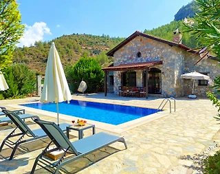 Fethiye Kayaköy'de Doğanın İçerisinde, Özel Havuzlu, Kiralık Taş Villa - 1