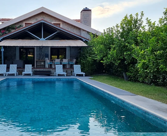 Muğla Ortaca'da Geniş Ailelere Uygun, Özel Havuzlu, Konforlu Villa - 1