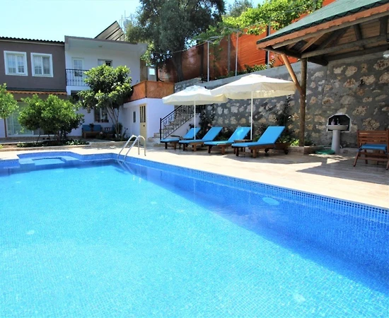 Kaş İslamlar'da Deniz ve Doğa Manzaralı, Özel Havuzlu, Huzurlu Villa - 1