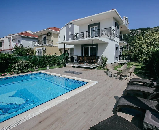 Marmaris Çamdibi'de Eşsiz Doğada, Özel Havuzlu, Kiralık Villa - 1