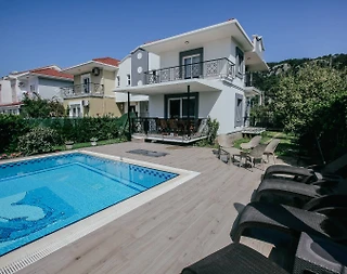 Marmaris Çamdibi'de Eşsiz Doğada, Özel Havuzlu, Şık Kiralık Villa - 1
