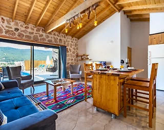 Kaş Sarıbelen'de Çekirdek Ailelere Uygun, Özel Havuzlu, Taş Villa - 5