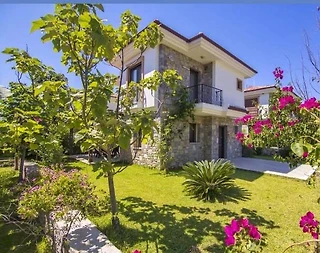 Datça Emecik'te Plaja Yakın Mesafede, Bahçeli, Kiralık Villa - 1