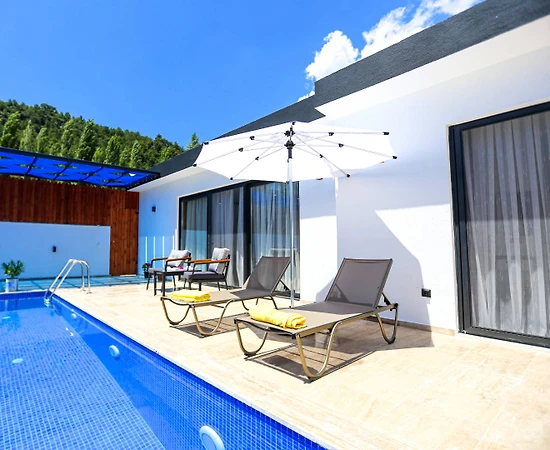 Kaş İslamlar'da Muhteşem Doğa Manzaralı, Özel Havuzlu, Kiralık Villa - 1