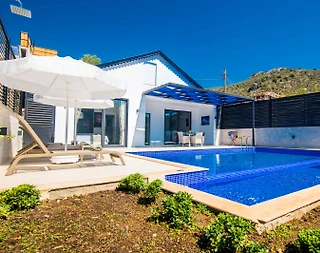 Kaş Ulugöl'de Eşsiz Doğada, Özel Havuzlu, Kiralık Villa - 3