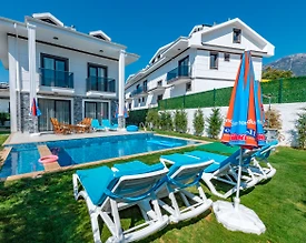 Fethiye Ölüdeniz'de Denize Yakın, Özel Havuzlu, Geniş ve Modern Villa - 2