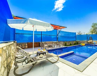 Kaş Çayköy'de Nezih Konumda, Yetişkin ve Çocuk Havuzlu, Kiralık Villa - 4