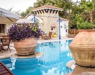 Muğla Datça'da Modern Tasarımlı, Ortak Havuzlu, Özel Suit - 1