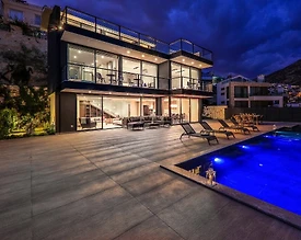 Kaş Kalkan'da Nefes Kesici Manzaralı, Özel Havuzlu, Modern Villa - 3