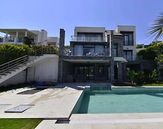 Bodrum Yalıkavak'ta Plaja Yakın Konumda, Özel Havuzlu, Kiralık Villa - 1