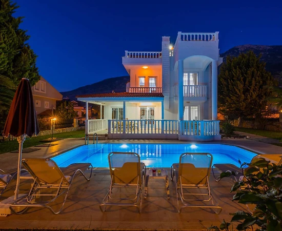 Fethiye Ovacık'ta Panoramik Orman Manzaralı, Özel Havuzlu, Lüks Villa - 1