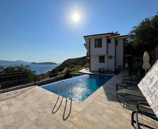 Marmaris Söğüt'te Enfes Manzaralı, Özel Havuzlu, Kiralık Villa - 1