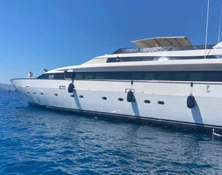 Göcek'te Masmavi Denizde, Kalabalık Ailelere Uygun, Kiralık Motoryat - 4