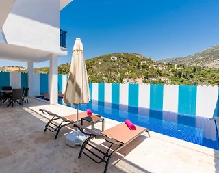 Kaş İslamlar’da Doğayla İç İçe, Jakuzili, Özel Havuzlu, Şık Villa - 5