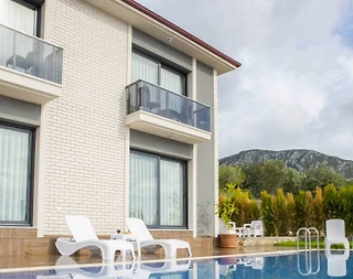 Marmaris Söğüt'te Muhteşem Deniz Manzaralı, Özel Havuzlu, Lüks Villa - 1