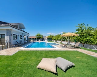 Muğla Ortaca'da Doğa Manzaralı, Özel Havuzlu, Kiralık Villa - 3