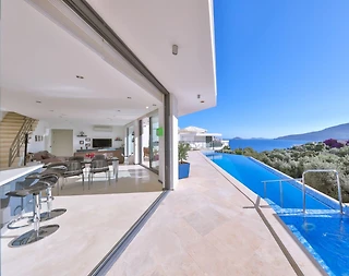 Kalkan'da Deniz Manzaralı, Yetişkin ve Çocuk Havuzlu, Merkezi Villa - 3