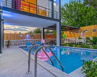 Kalkan Çayköy'de Bahçeli, Özel Havuzlu, Konforlu, 4 Kişilik, Şık Villa - 5