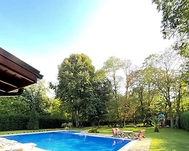 Sakarya Sapanca'da Elverişli Konumda, Özel Havuzlu, Geniş Villa - 3