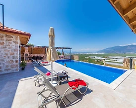 Kaş Yeşilköy'de Taş Mimarili, 4 Kişilik, Jakuzili, Kiralık Villa - 2