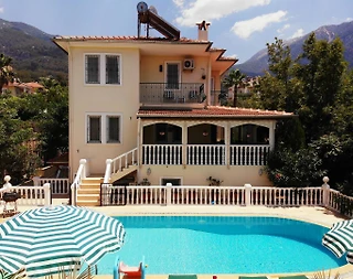 Fethiye Ölüdeniz'de 10 Kişilik, Özel Havuzlu, Barbekülü Villa - 2