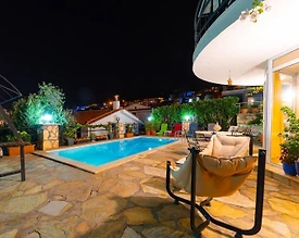 Kaş Kalkan'da Enfes Deniz Manzaralı, Özel Havuzlu, Kiralık Villa - 3