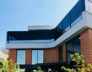 Sapanca Kırkpınar'da Modern Tasarımlı, Özel Havuzlu, Bahçeli Villa - 1