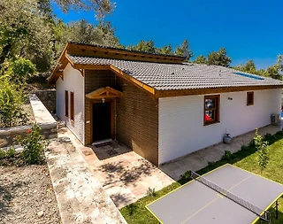 Kaş İslamlar'da Sakin Konumda, Korunaklı, Jakuzili, Kiralık Villa - 3