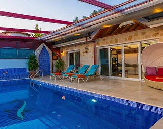 Kaş İslamlar'da Doğayla İç İçe, Isıtmalı Havuzlu, Jakuzili Villa - 4