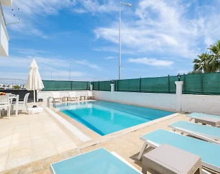 Serik Kadriye'de Geniş Bahçeli ve Özel Havuzlu, Kiralık Villa - 3