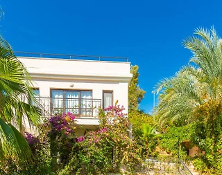 Kaş Kalkan'da Merkeze Yakın, Özel Havuzlu, 3+1, Konforlu Kiralık Villa - 4