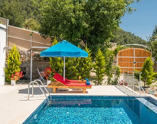 Kaş Üzümlü'de Doğayla Baş Başa, Açık ve Kapalı Havuzlu, Balayı Villası - 5