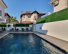 Ortaca Dalyan'da Merkezi Konumda, Özel Havuzlu, 8 Kişilik Villa  - 3
