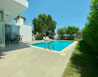 Serik Kadriye'de Denize Yakın Konumda, Özel Havuzlu, Konforlu Villa - 4