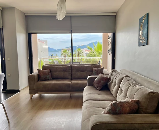 Marmaris'te Deniz Manzaralı, 6 Kişilik, Konforlu, Kiralık Daire - 1