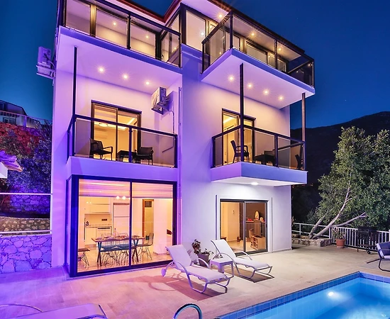 Kaş Kalkan'da Deniz Manzaralı, Özel Havuzlu, Merkezi Villa - 1