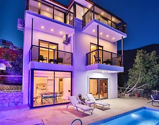Kaş Kalkan'da Deniz Manzaralı, Özel Havuzlu, Merkezi Villa - 1