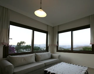 Bodrum Akyarlar'da Deniz Manzaralı, Ferah Konsepte Sahip Yazlık - 4