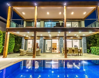 Bodrum Cumhuriyet'de Geniş Bahçeli Bahçeli, Özel Havuzlu, 3+1 Villa - 3