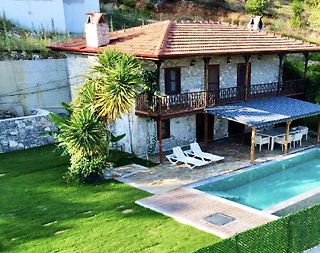 Fethiye Göcek'te Geniş Bahçeli, Özel Havuzlu, Otantik Villa - 3