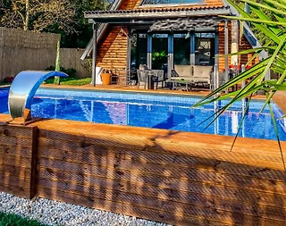 Sapanca Rüstempaşa'da Isıtmalı Havuzlu, Kahvaltı Dahil, Şık Bungalov - 2