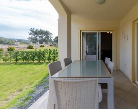 Didim Akbük'te Denize Sıfır, Tesis İçerisinde, Bahçeli 2+1 Daire - 3